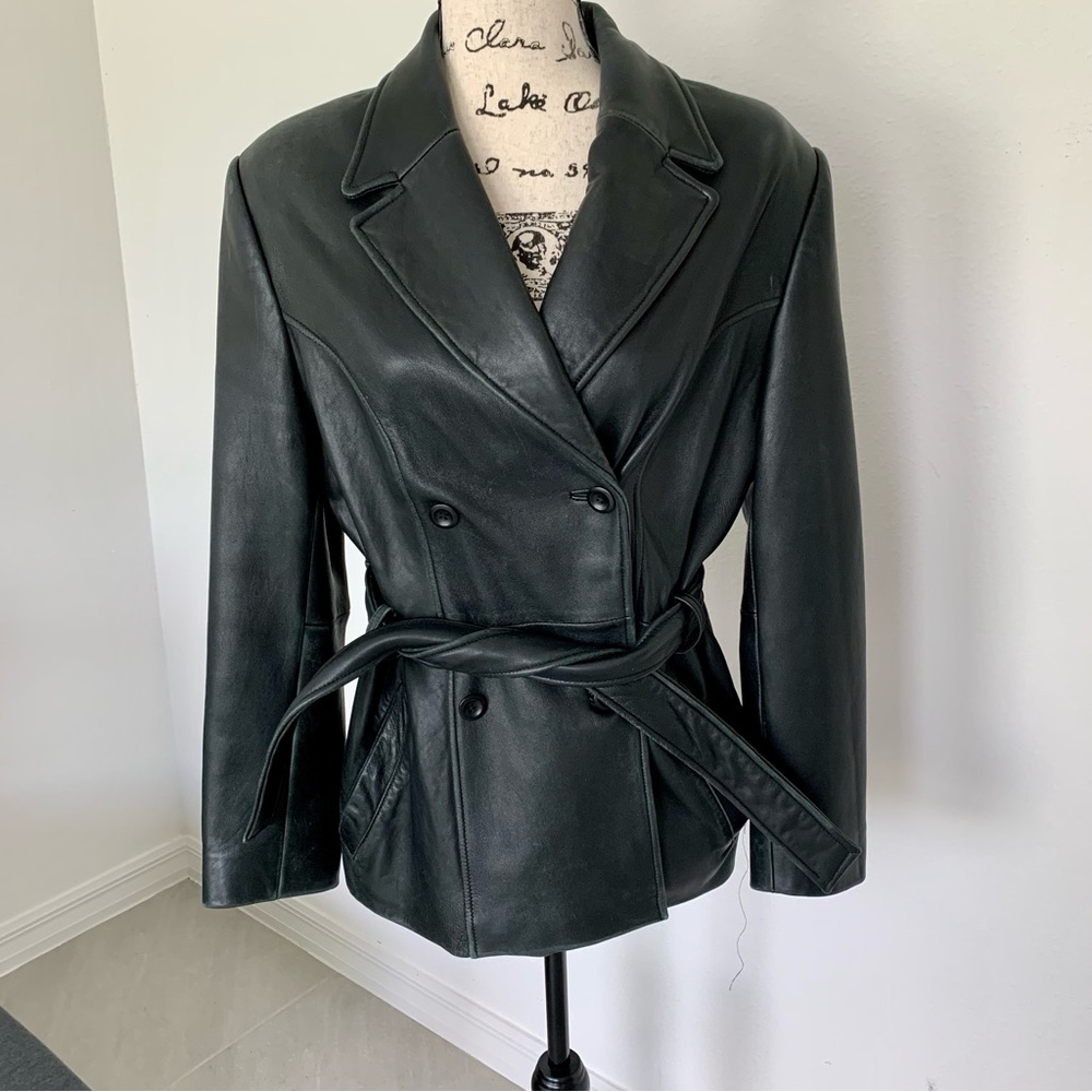 Valerie Stevens Petite New Zealand Black Lambskin Leather Peacoat Size M